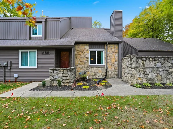 585 Conner Creek Dr, Fishers, IN 46038