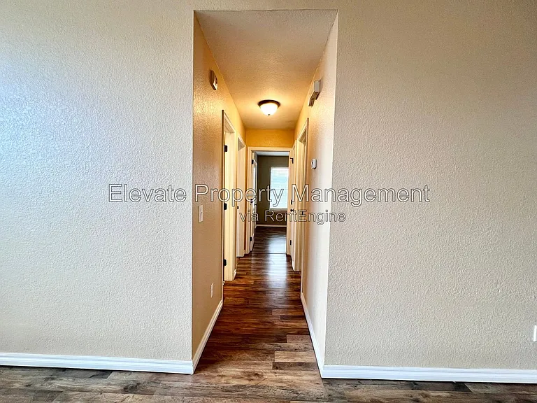 16405 Otter Dr — Photo 13