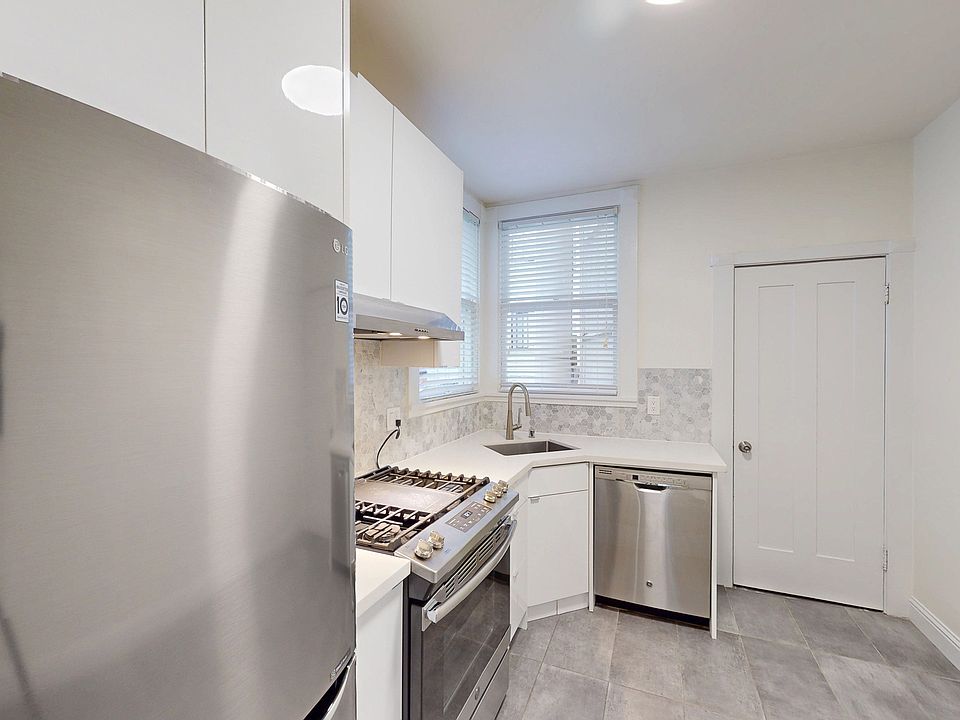 1st image of 1740 Sacramento St APT 1