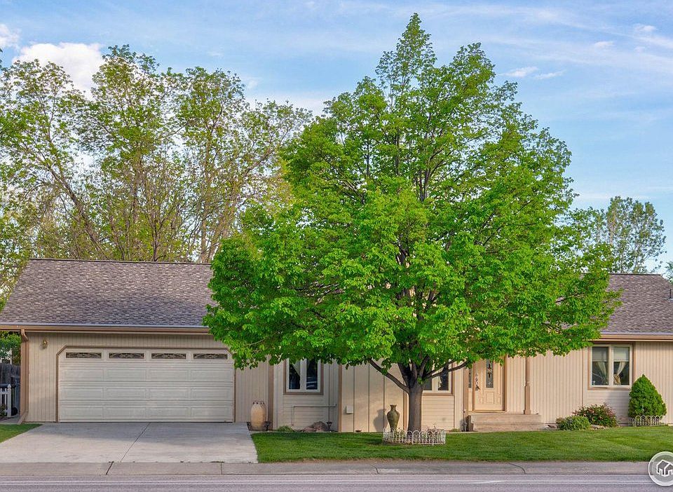 1st image of 3242 Lochwood Dr