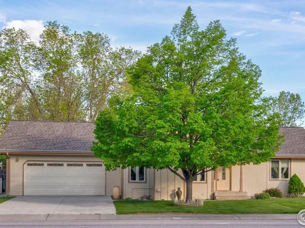 3242 Lochwood Dr, Fort Collins, CO 80525