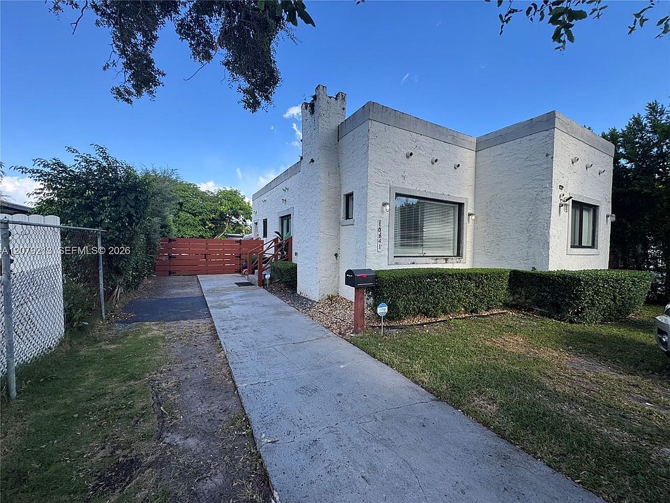 1st image of 10841 NE 2nd Pl