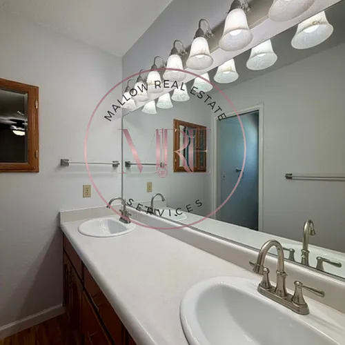 1722 Clark Ave Photo 1