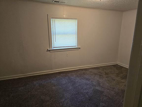 4th image of 1101 E Frederick St