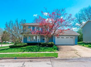 171 Mission Dr, Akron, OH 44301