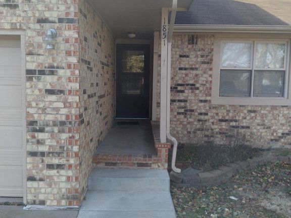 2nd image of 1851 N Doreen Ct