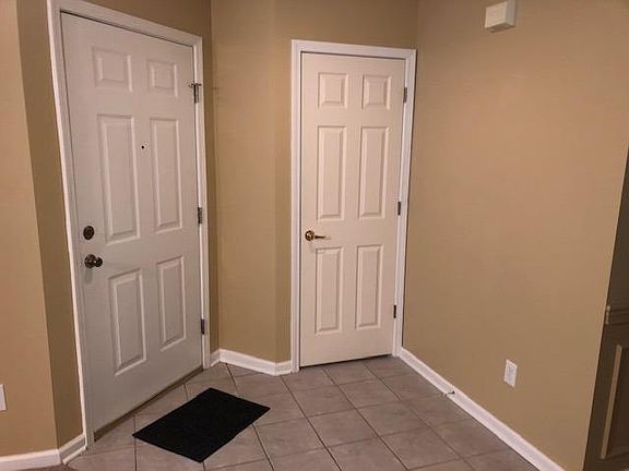 2nd image of 210 Churchill Xing