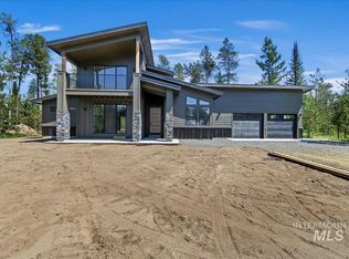 172 Jacks Loop, Donnelly, ID 83615