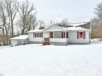 2572 S Hubbard Rd, Lowellville, OH, 44436