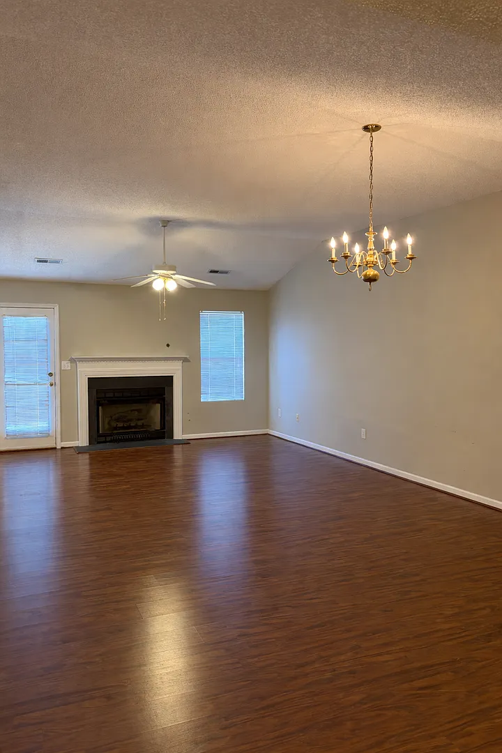 Building Photo - 8 Enoree View Dr