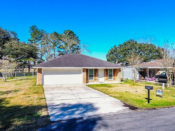 4th image of 2013 Albert St