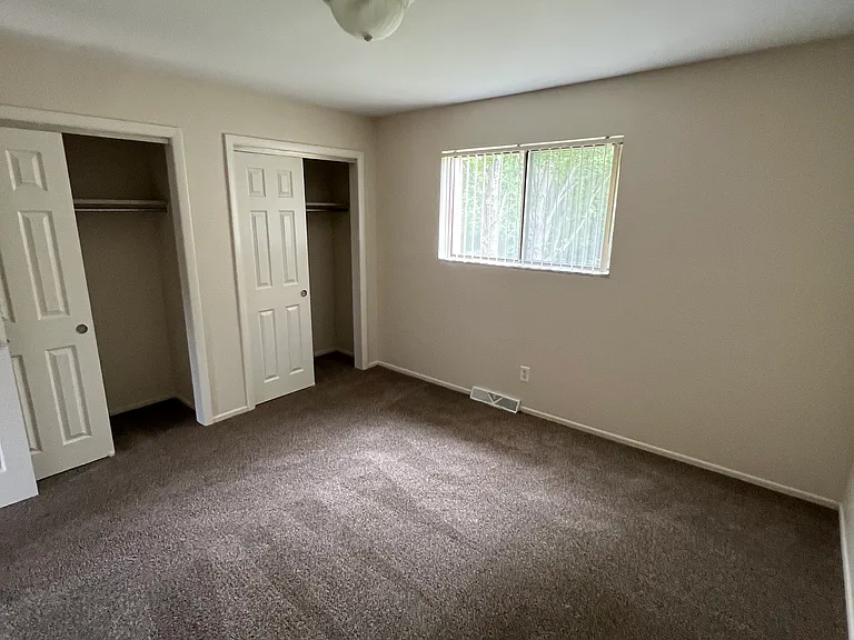 Mapleview Terrace Apartments — Photo 16