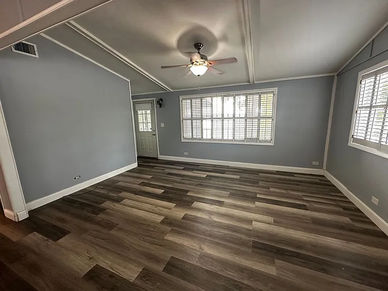 491 Short St — Photo 36