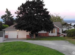 1951 Cascade View Dr, Camano Island, WA