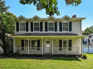 2416 Haybrook Ln, Charlotte, NC 28262
