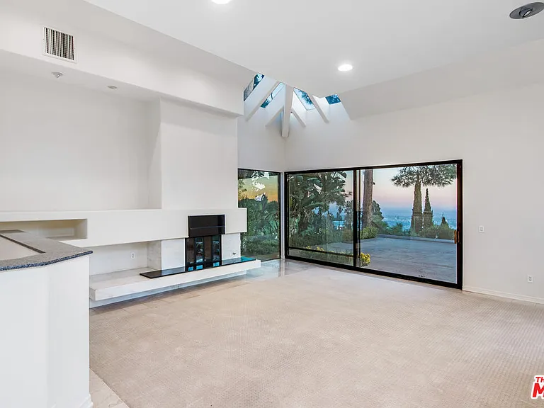 7940 Vulcan Dr — Photo 51
