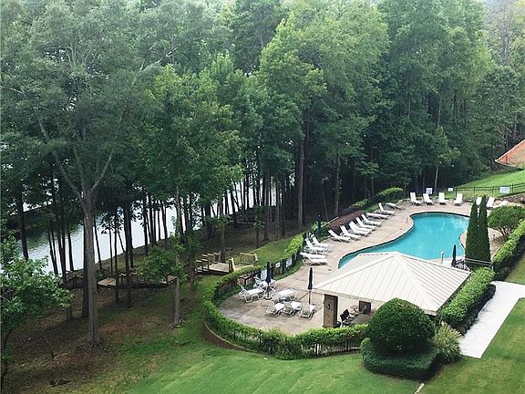 4th image of 600 Watermarke Ln #600