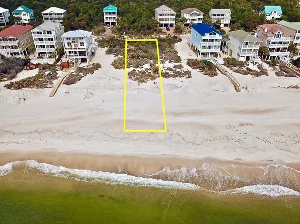 2238 Sailfsih Dr, Eastpoint, FL 32328