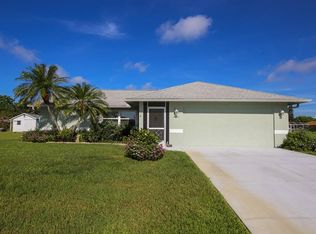 7039 Spinnaker Blvd, Englewood, FL 34224