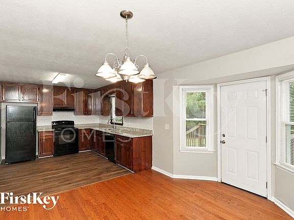 4th image of 195 Freestone Dr