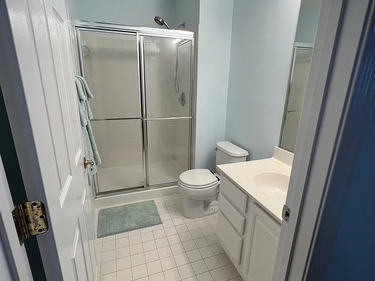 7808 Thornfield Ct — Photo 8