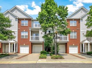 13100 Marcey Creek Rd, Herndon, VA 20171