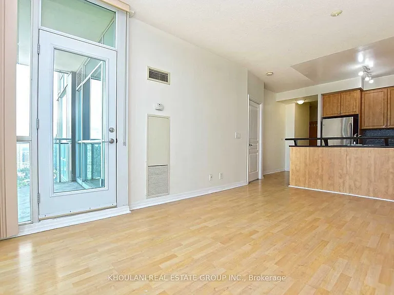 220 Burnhamthorpe Rd W #2201 — Photo 6