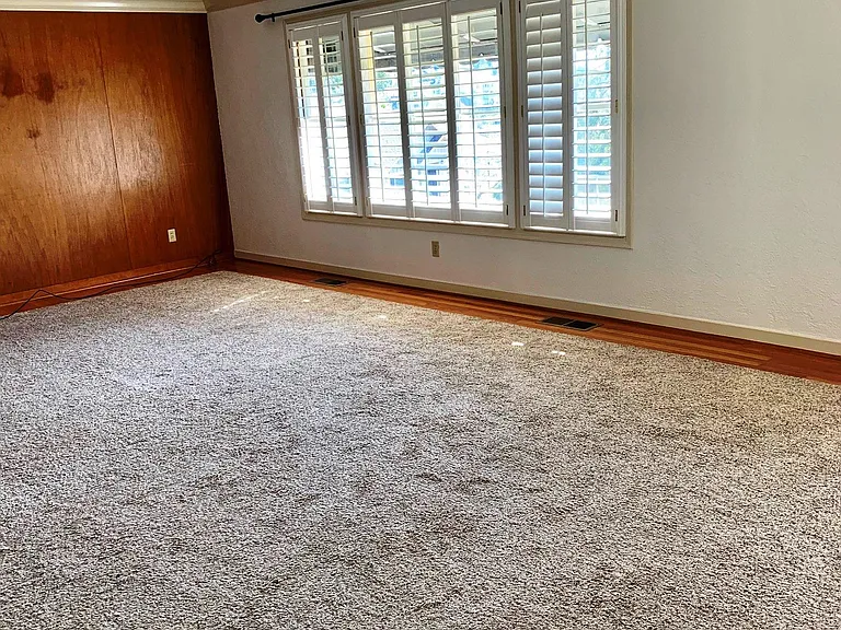 560 E Oakside Dr #A — Photo 3