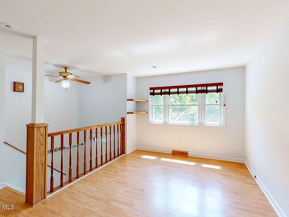 4th image of 41 Holly Boulevard
