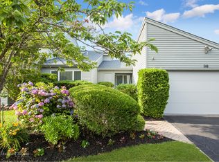 38 Harbour Dr, Blue Point, NY 11715