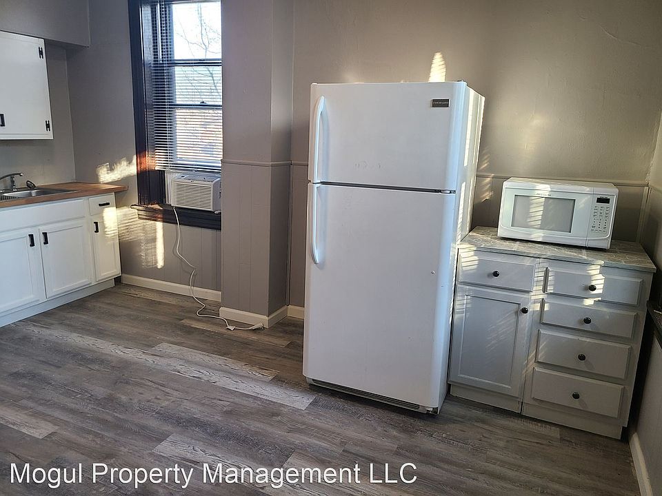 1st image of 3300-02 Keokuk St #3300