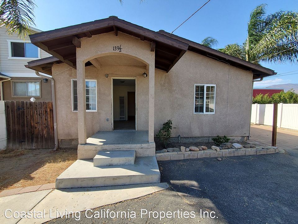 1st image of 139 1/2 E Santa Ana St
