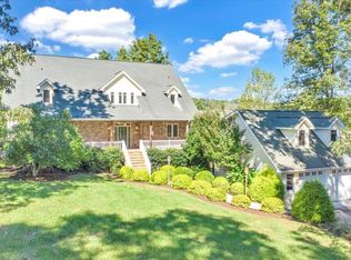 1230 Dudley Amos Rd, Moneta, VA 24121