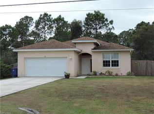 180 Blackstone Dr, Fort Myers, FL 33913