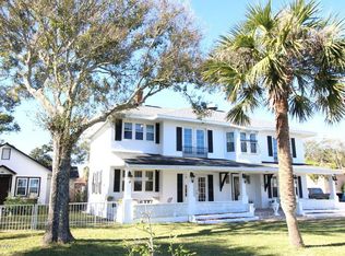 746 Riverside Dr, Holly Hill, FL 32117