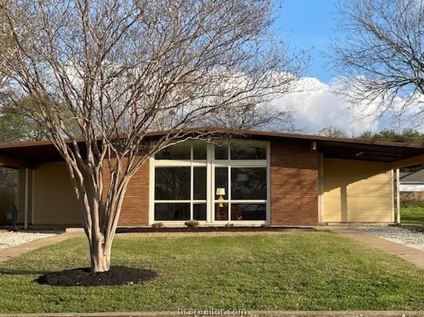 605-607 Mary Lake Dr, Bryan, TX 77801