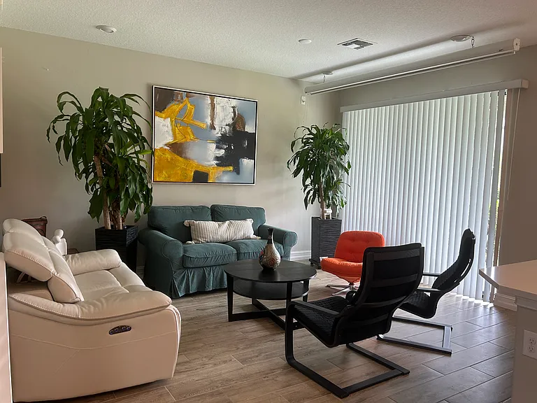 4648 Lagona Ln — Photo 7