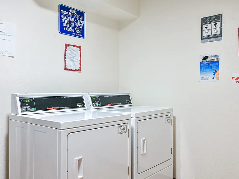 Rose Villa Apartments — Photo 8