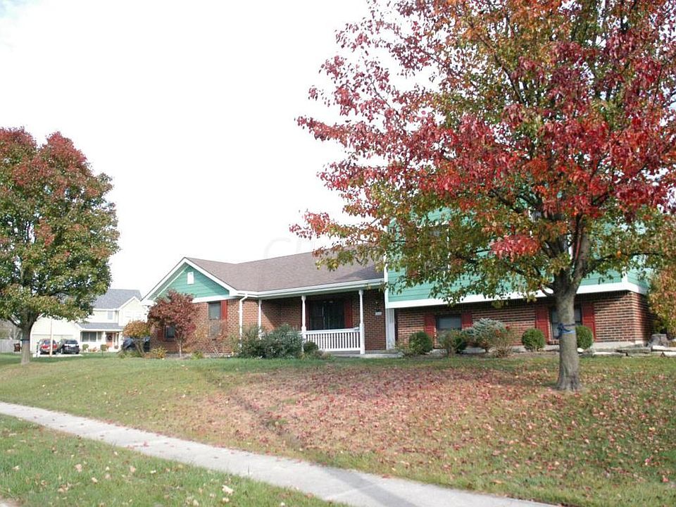 1st image of 402 Pauly Dr