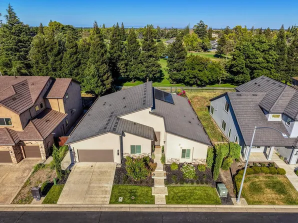 10886 Saint Moritz Cir, Stockton, CA 95209