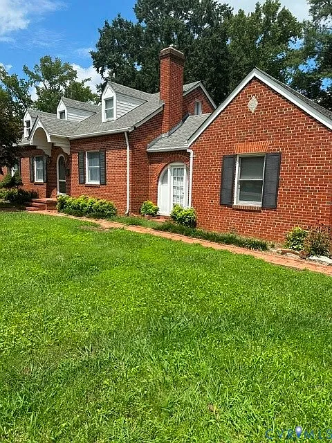 5 bed, 3.0 bath, $2,650 — Photo 2