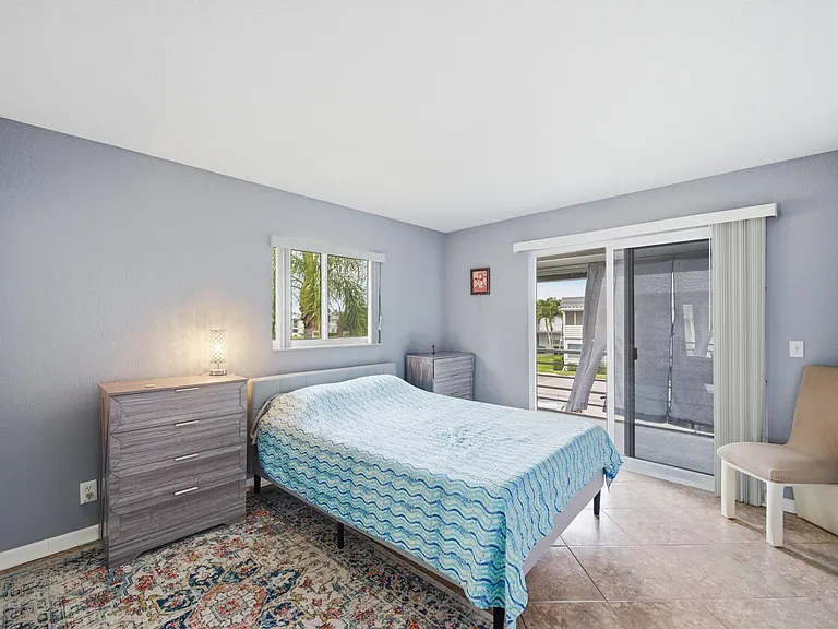 376 Saxony Way #H — Photo 21