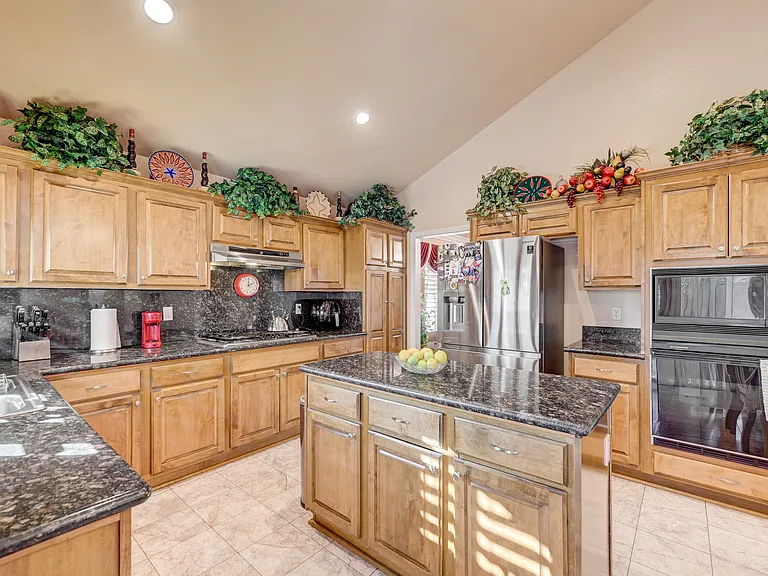 937 Denberry Way — Photo 30