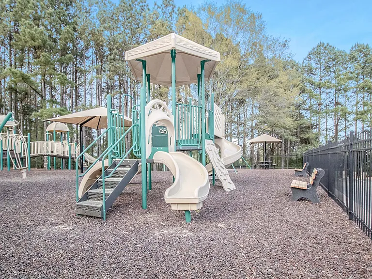 7335 Craigleith Dr — Photo 53