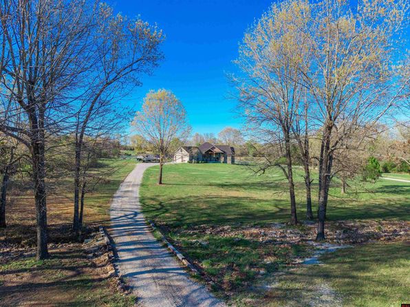 344 Old Military Rd, Mountain Home, AR 72653