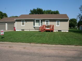 200 S Hill St, Salem, SD 57058