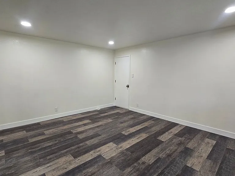 100 Hunter Lake Dr — Photo 10