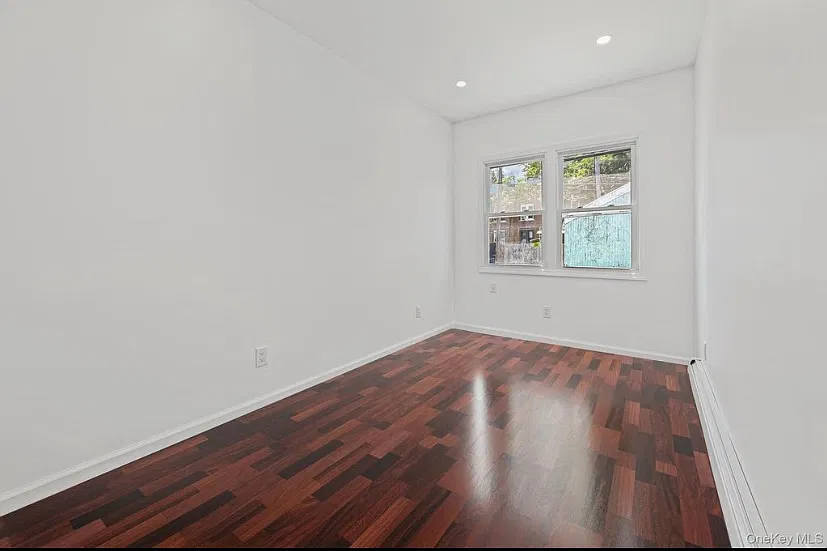 2 bed, 900 sqft, $2,800 — Photo 3
