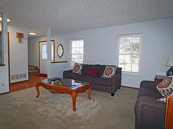 4th image of 2334 Walborn Dr