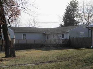 1511 S Lincoln Ave, Marshall, MO 65340